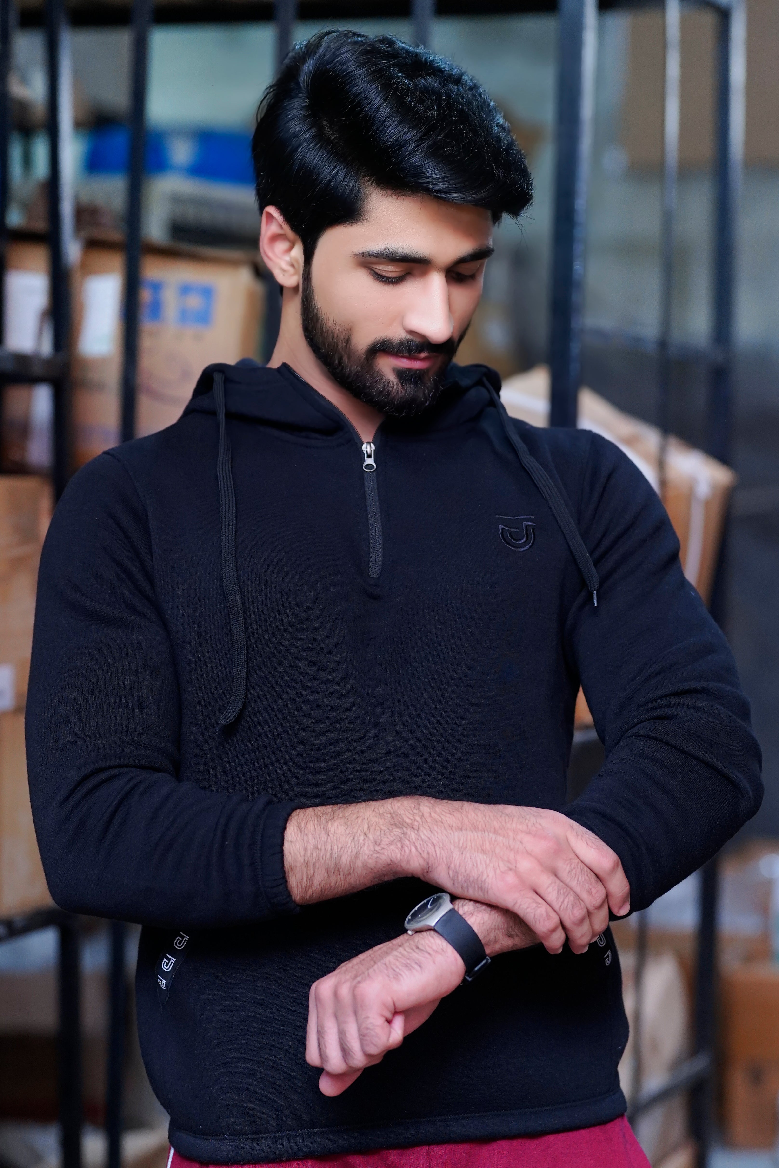 Men Adjustable hoodie with Front Zip Style